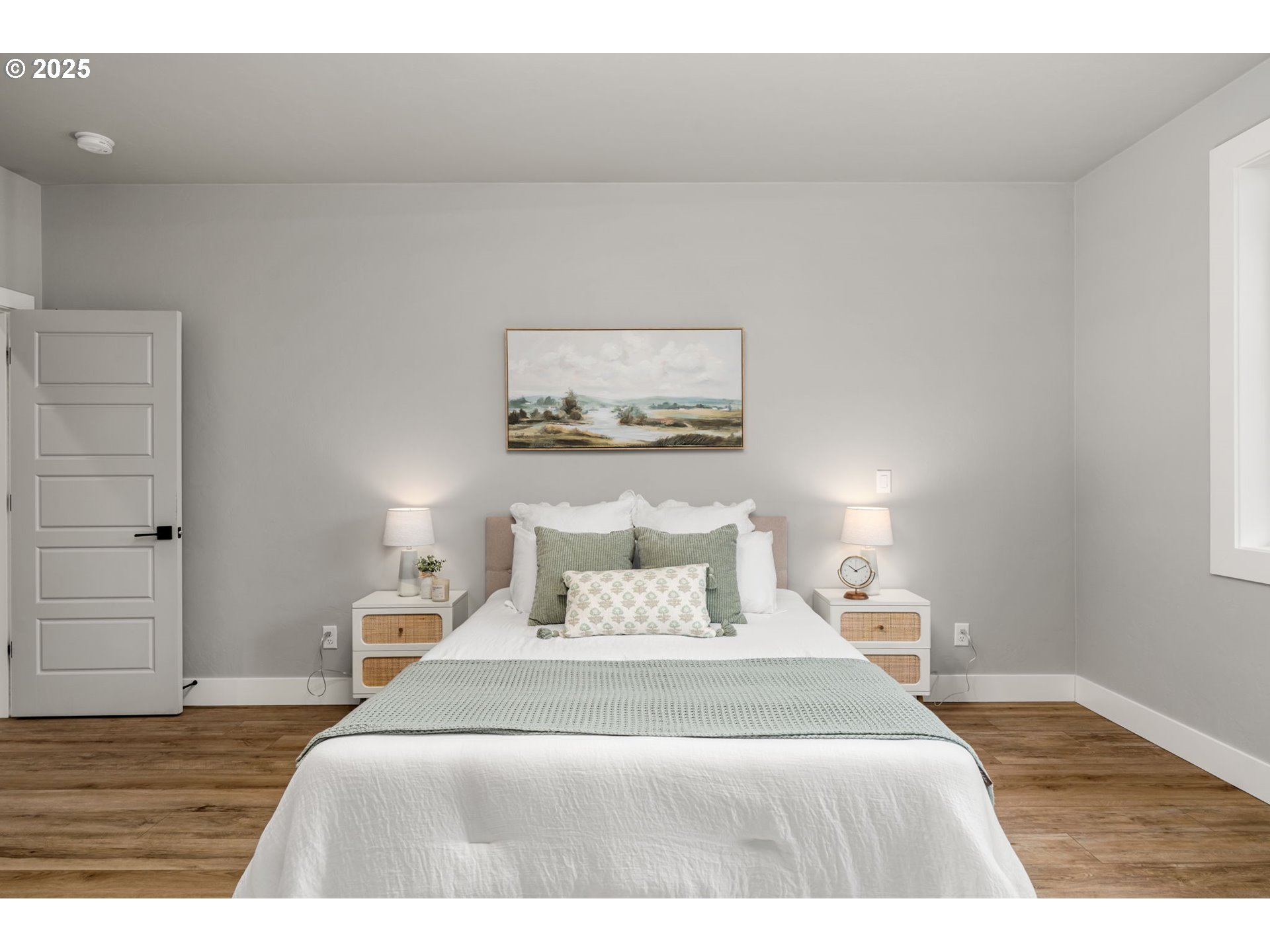 2051 Majestic Place Eugene, OR 97403 - Photo 16 of 45 Primary Bedroom