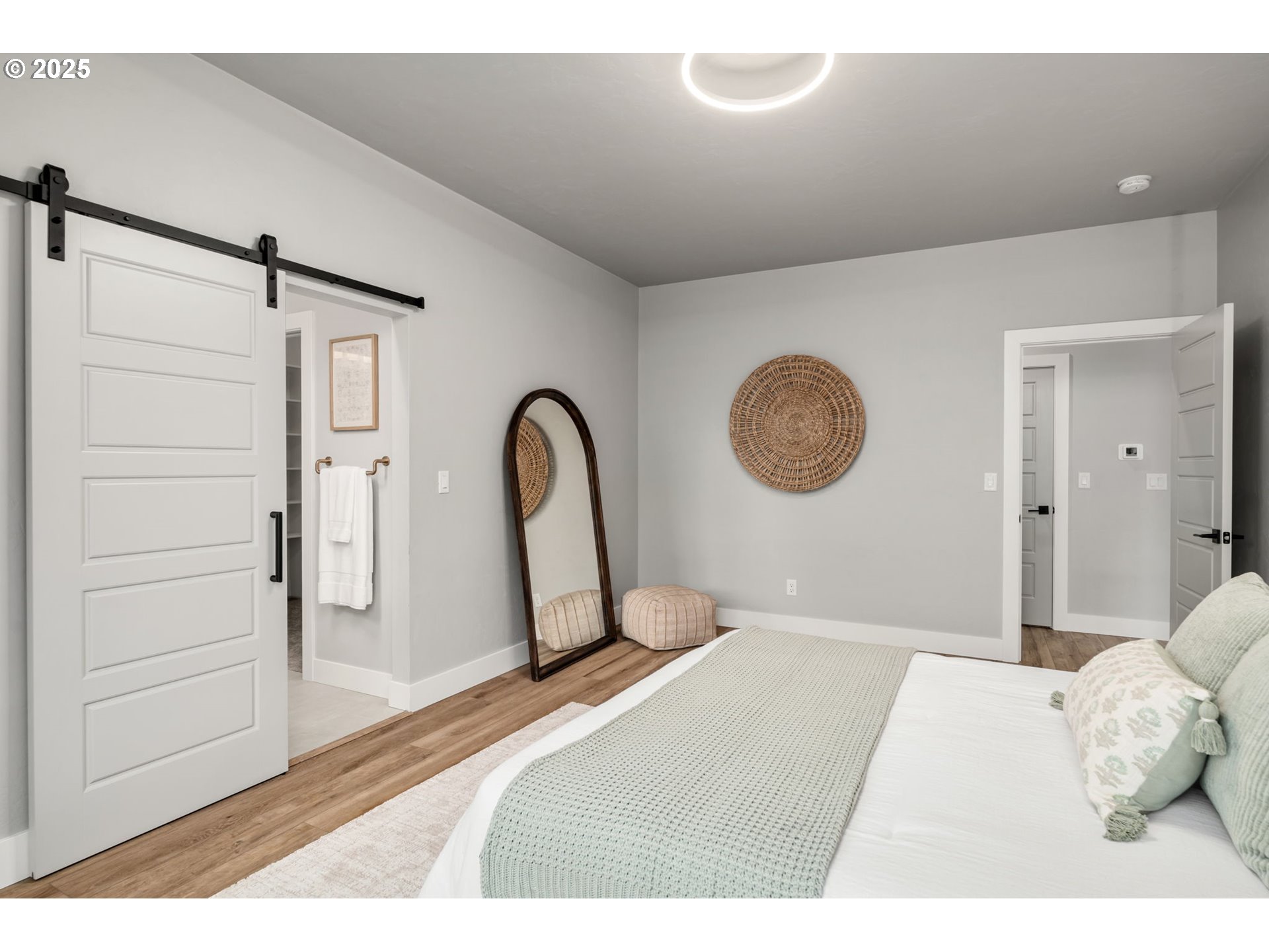 2051 Majestic Place Eugene, OR 97403 - Photo 17 of 45 Primary Bedroom