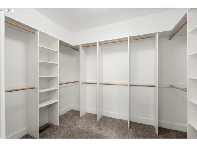 $995,000 | 2051 Majestic Place, Eugene, OR 97403