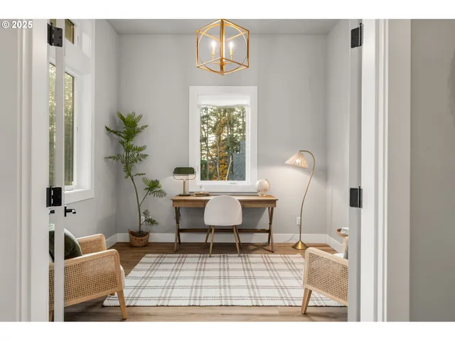 $995,000 | 2051 Majestic Place, Eugene, OR 97403