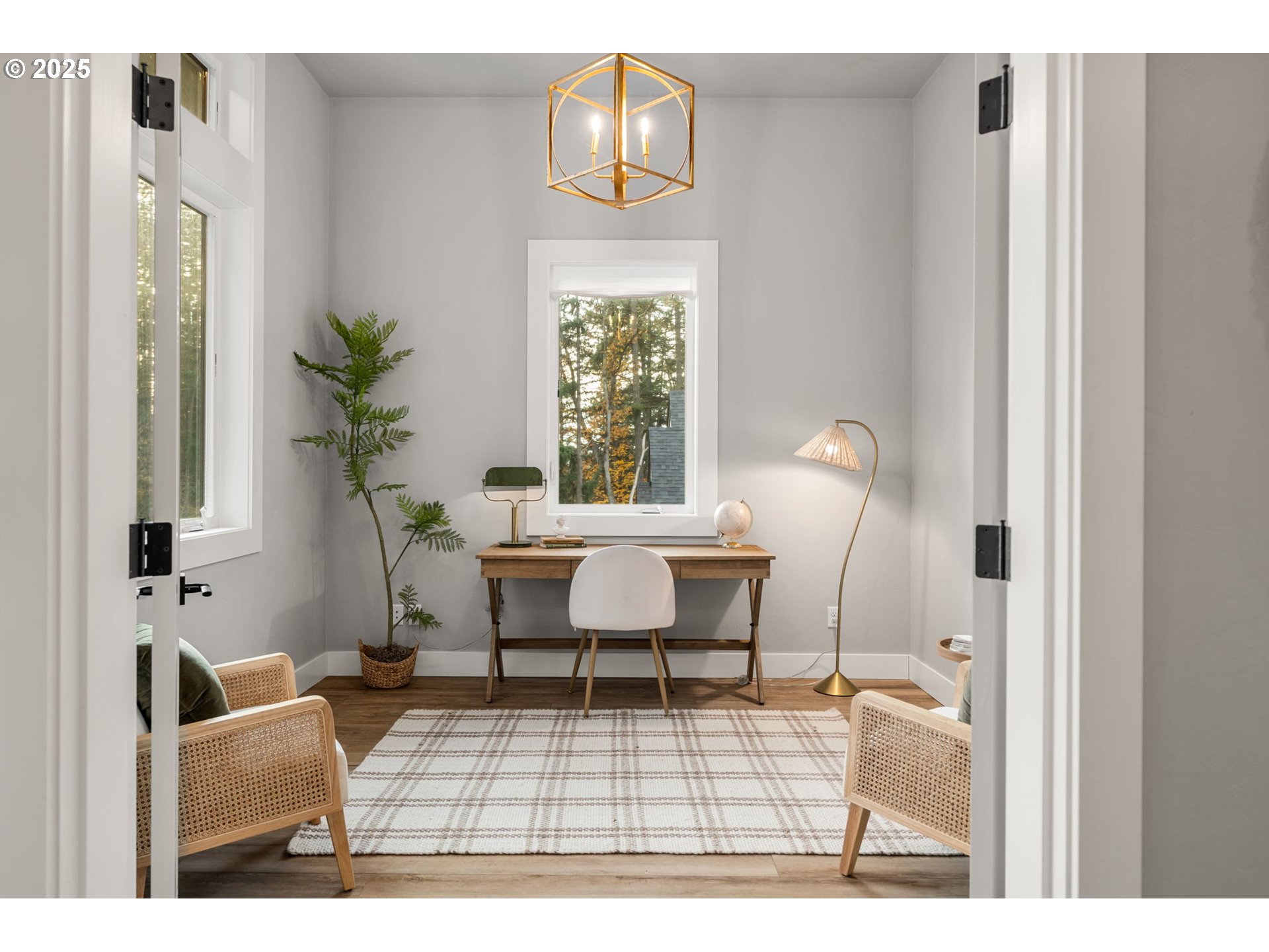 2051 Majestic Place Eugene, OR 97403 - Photo 24 of 45 Den/Office