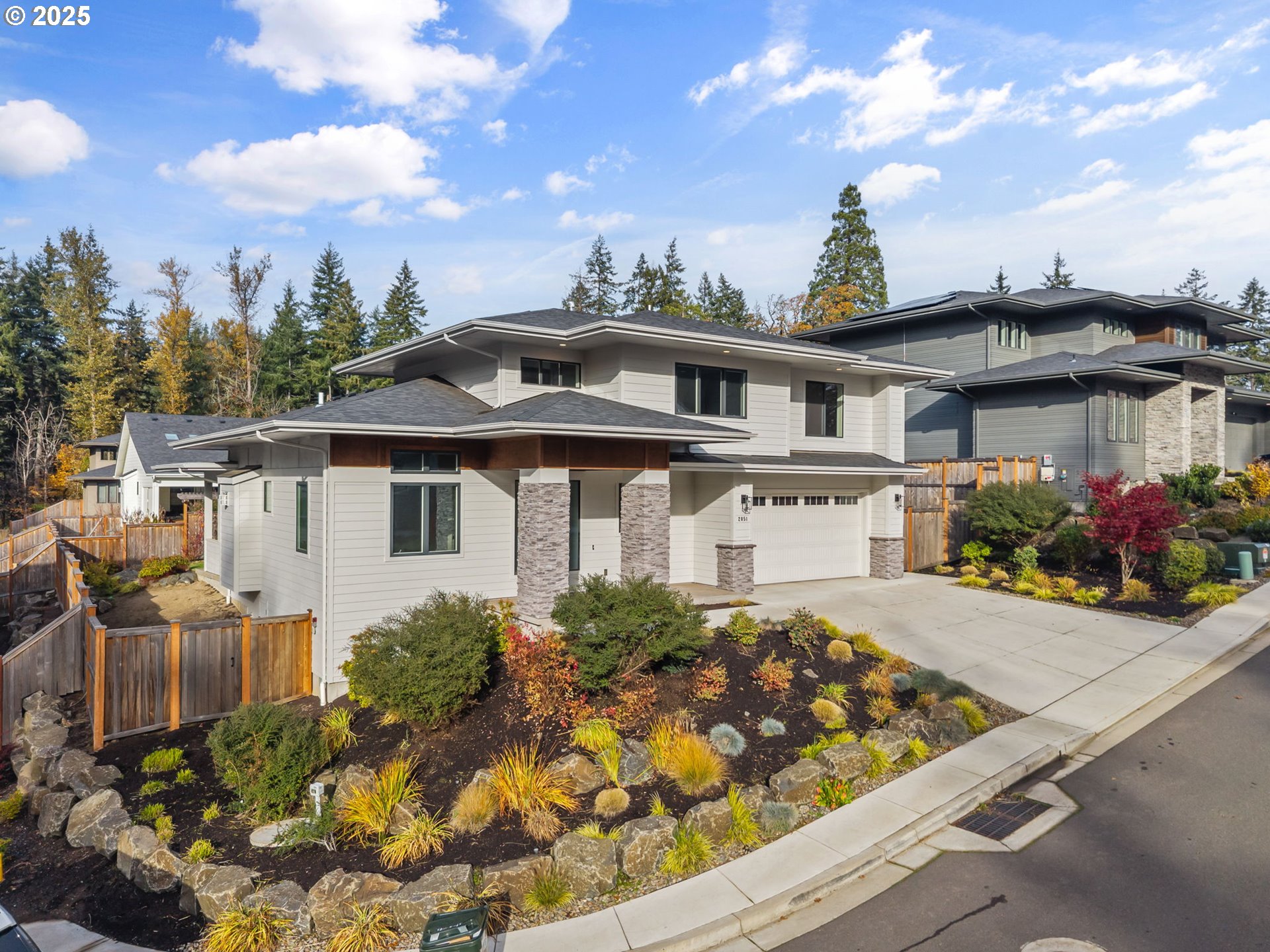 2051 Majestic Place Eugene, OR 97403 - Photo 3 of 45