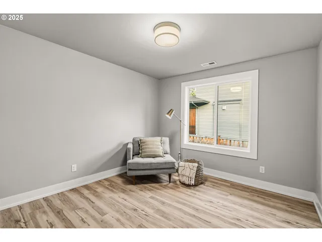 $995,000 | 2051 Majestic Place, Eugene, OR 97403