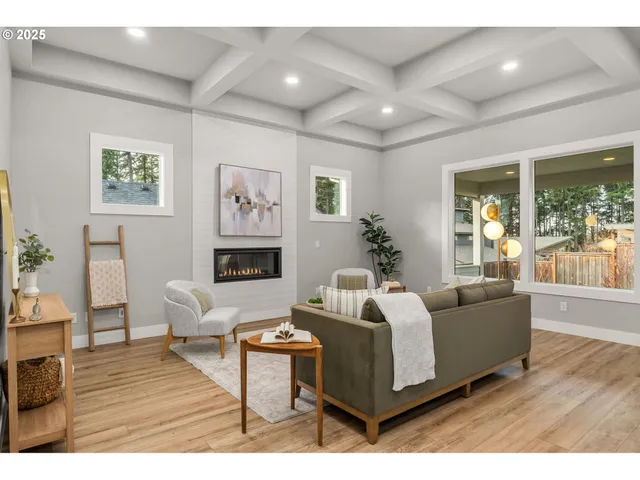 $995,000 | 2051 Majestic Place, Eugene, OR 97403