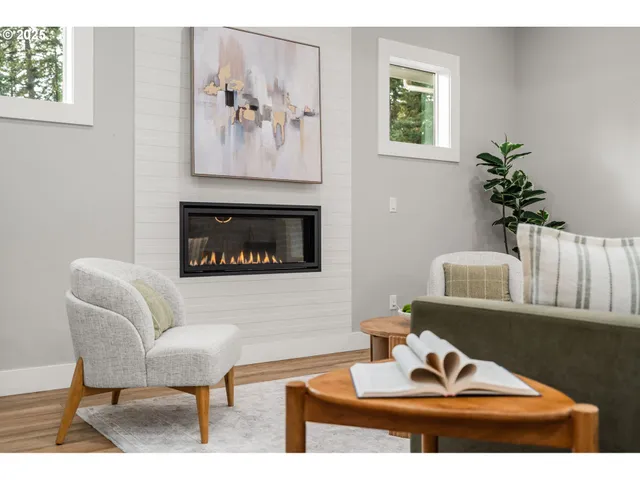 $995,000 | 2051 Majestic Place, Eugene, OR 97403