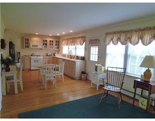 4 Key Court Newport, RI 02840 - Photo 6 of 12 Kitchen.