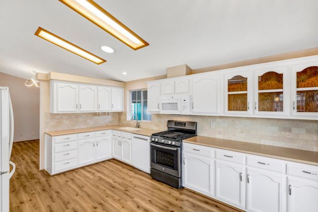 $895,000 | 700 Briggs Street, Unit 84, Pacific Grove, CA 93950