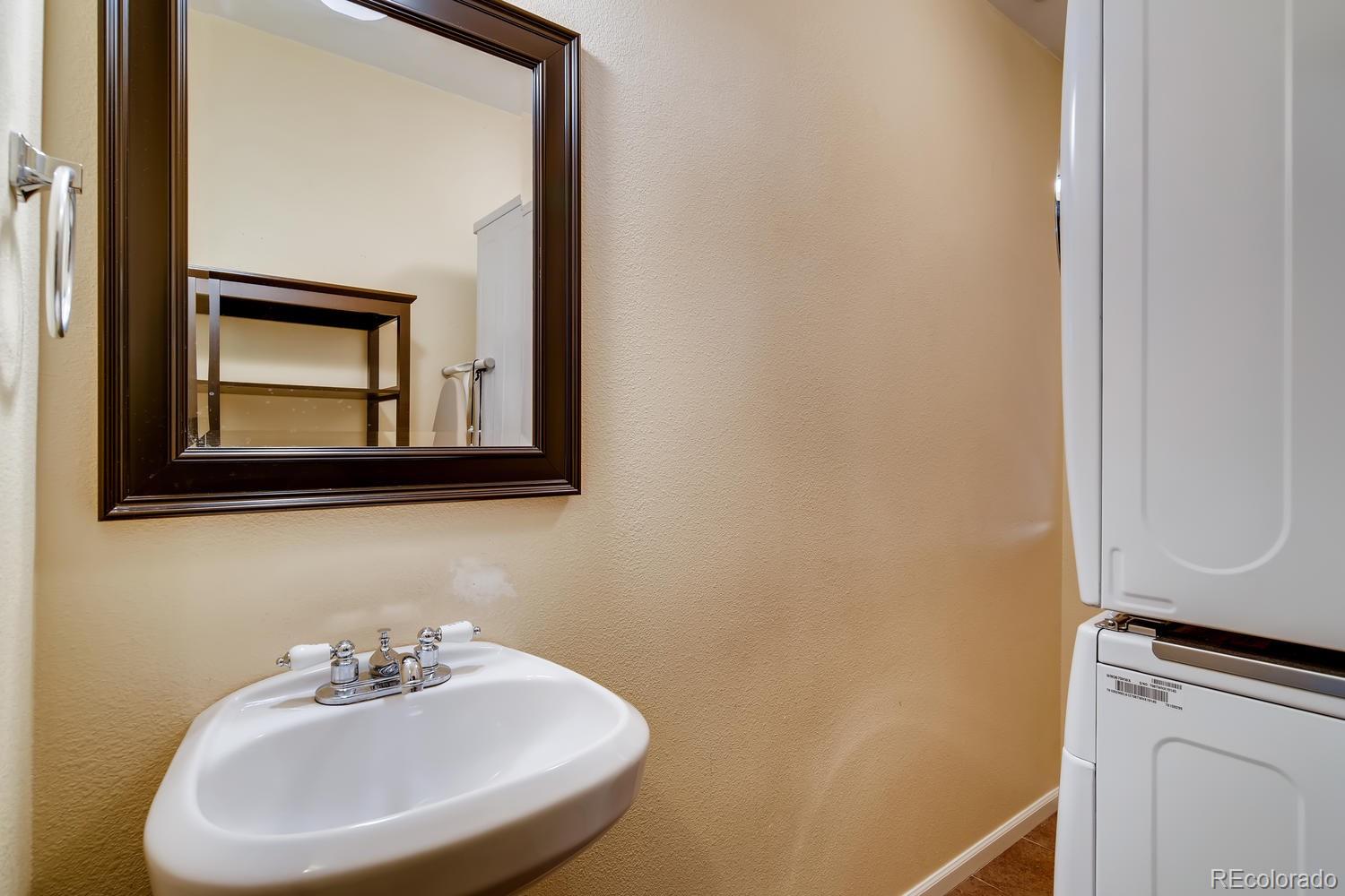 9640 South Sun Meadow Street Highlands Ranch, CO 80129 - Photo 14 of 33