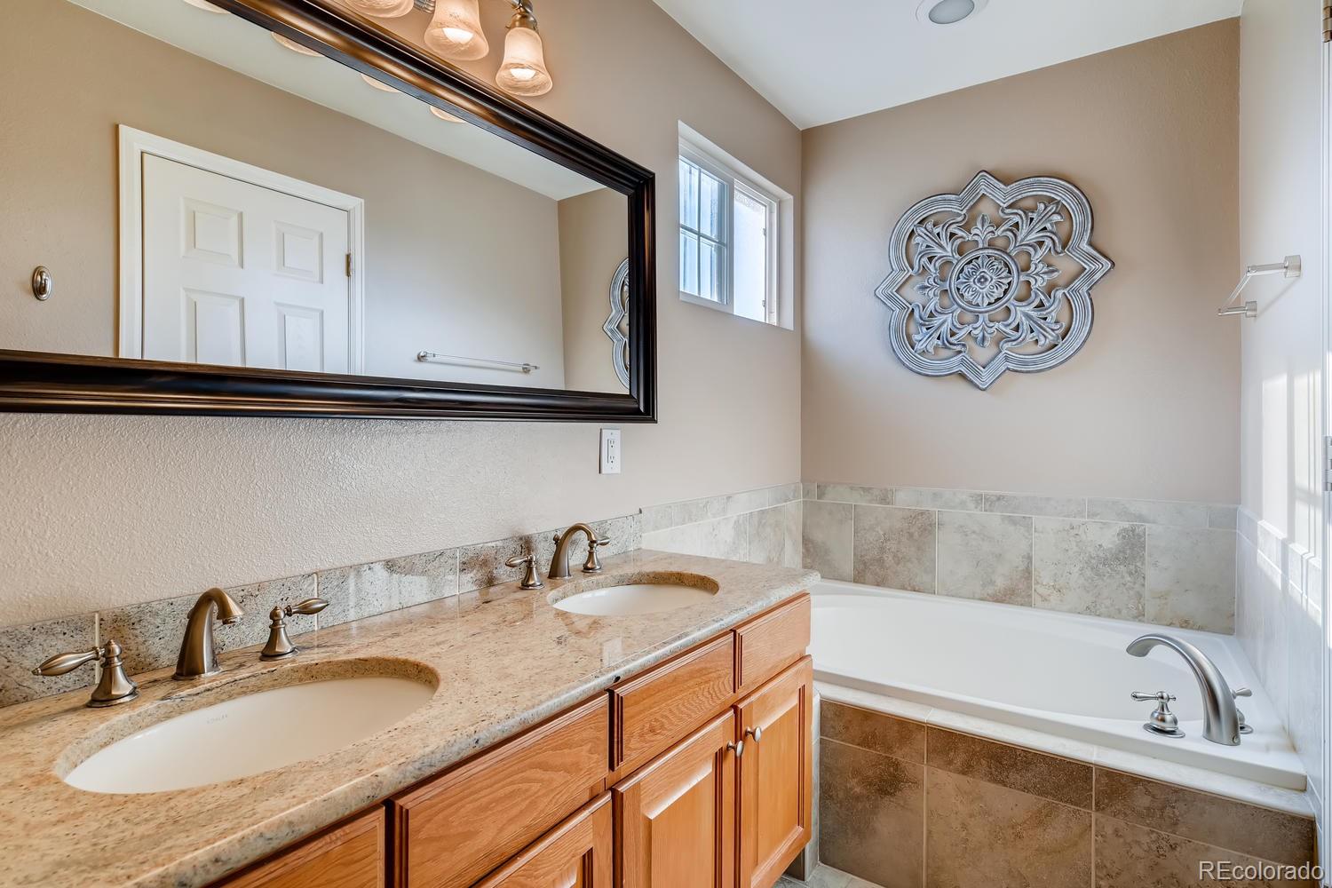 9640 South Sun Meadow Street Highlands Ranch, CO 80129 - Photo 17 of 33