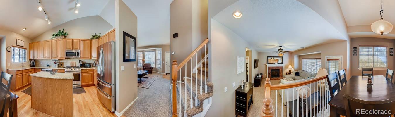 9640 South Sun Meadow Street Highlands Ranch, CO 80129 - Photo 4 of 33