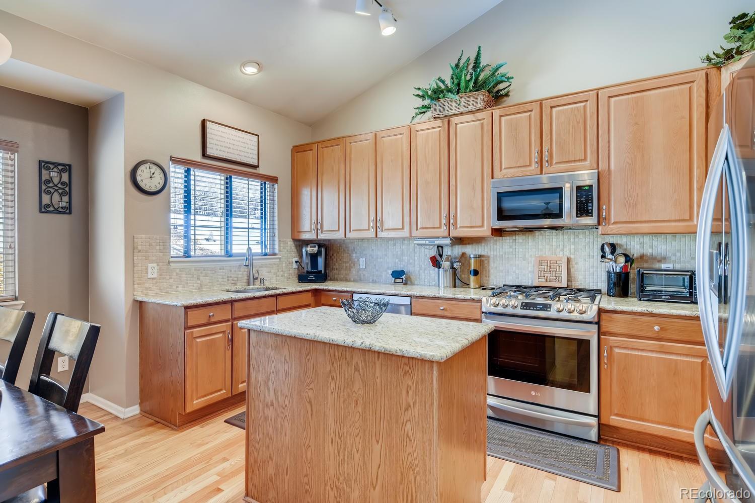 9640 South Sun Meadow Street Highlands Ranch, CO 80129 - Photo 8 of 33