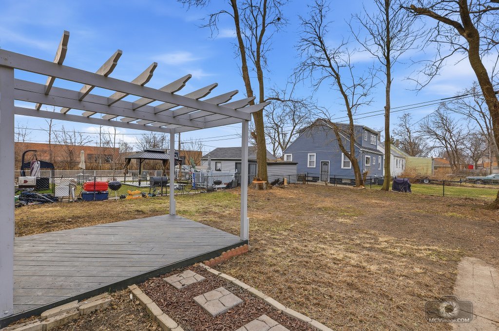 440 Engle Street Dolton, IL 60419 - Photo 17 of 19 a view of a backyard