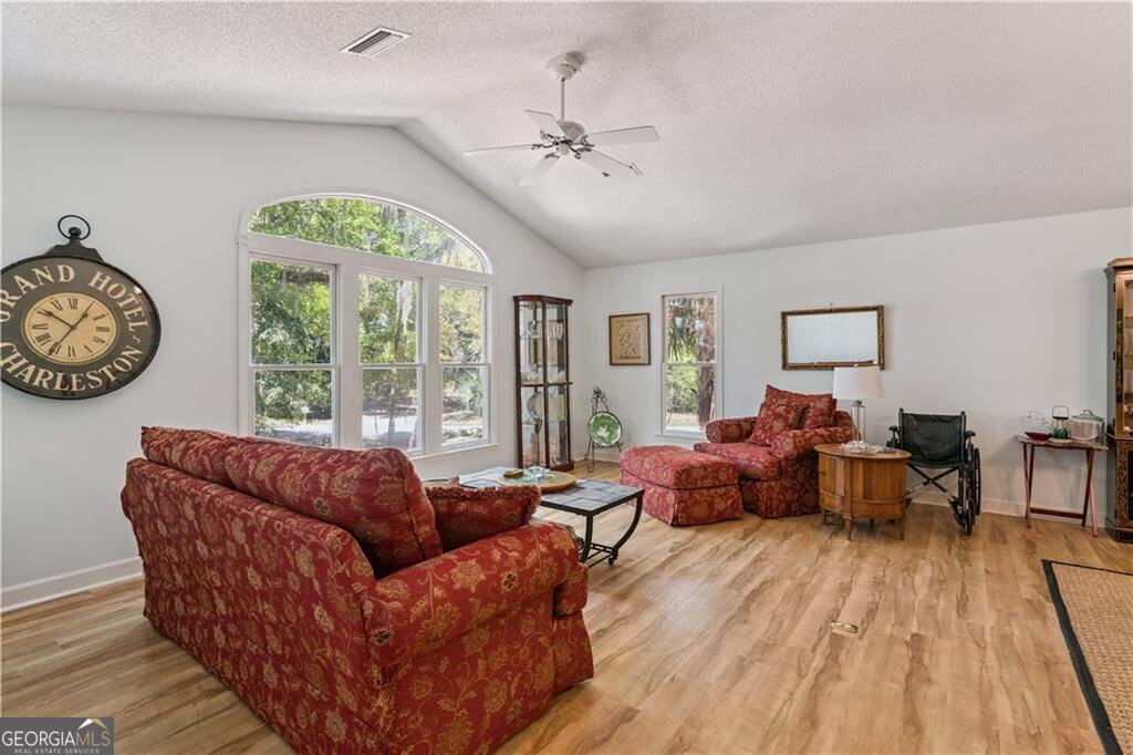 225 West Point Drive St. Simons Island, GA 31522 - Photo 8 of 48