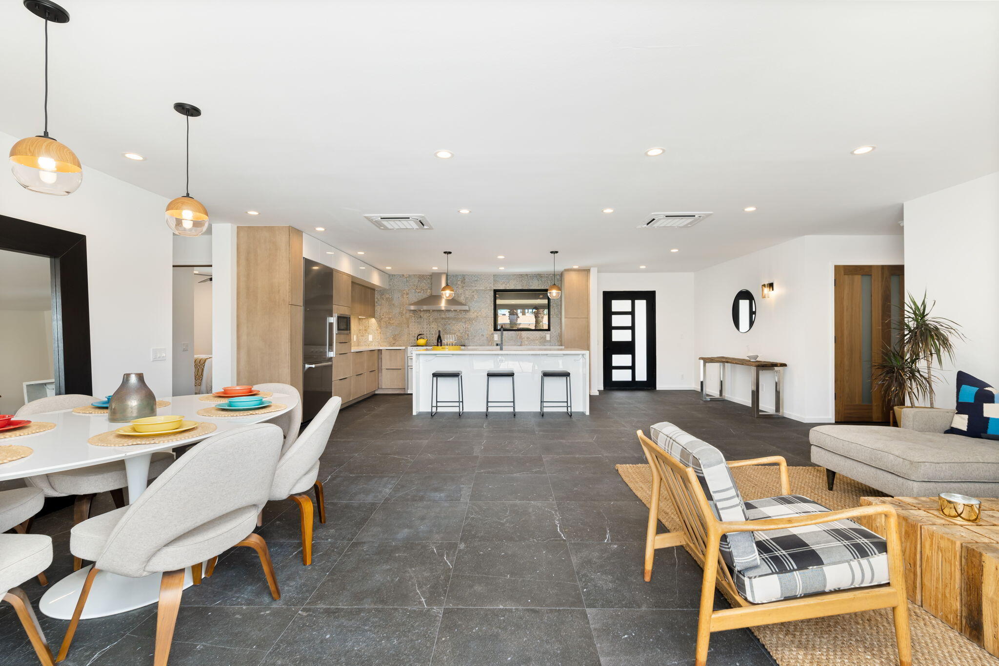 70131 Chappel Road Rancho Mirage, CA 92270 - Photo 14 of 42 a large kitchen with a table and chairs