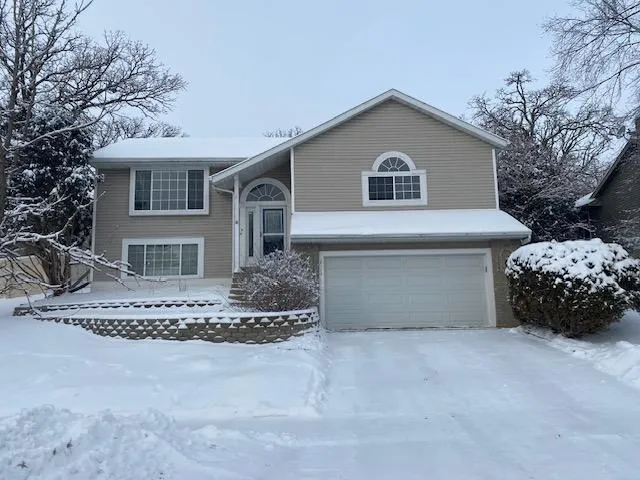$399,900 | 2117 Beacon Drive Southwest, Rochester, MN 55902