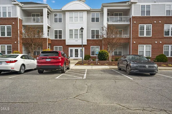 a car parked in front of a building