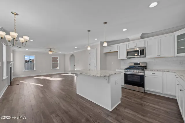 $347,700 | 709 Oleander Drive, Greenville, NC 27858