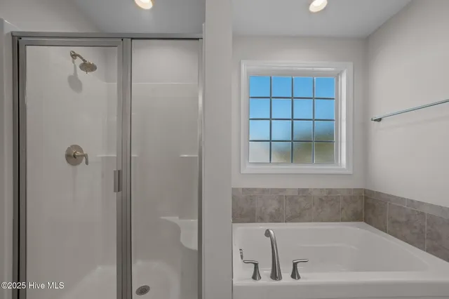 $347,700 | 709 Oleander Drive, Greenville, NC 27858