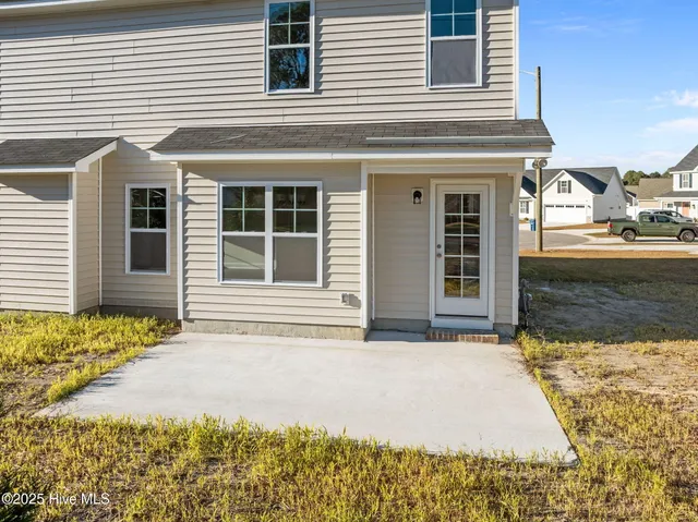 $347,700 | 709 Oleander Drive, Greenville, NC 27858