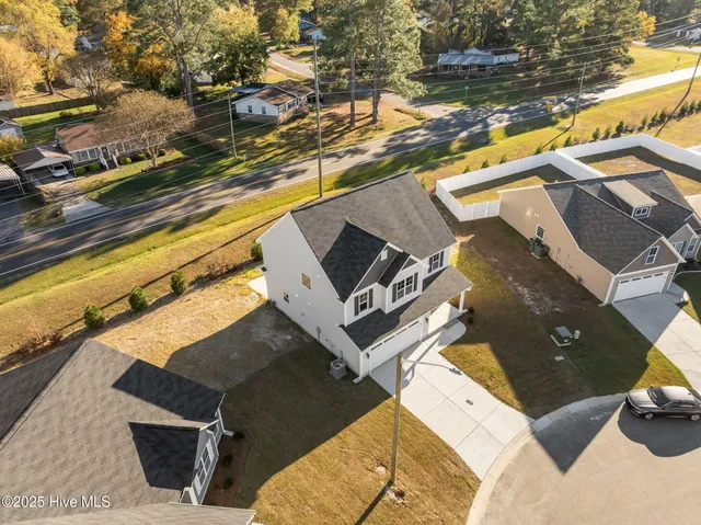 $347,700 | 709 Oleander Drive, Greenville, NC 27858