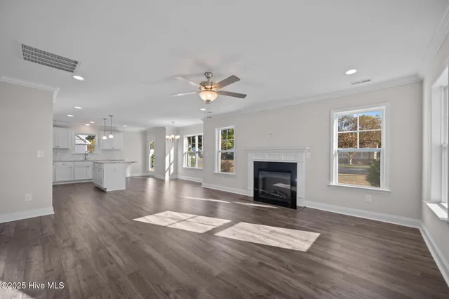 $347,700 | 709 Oleander Drive, Greenville, NC 27858