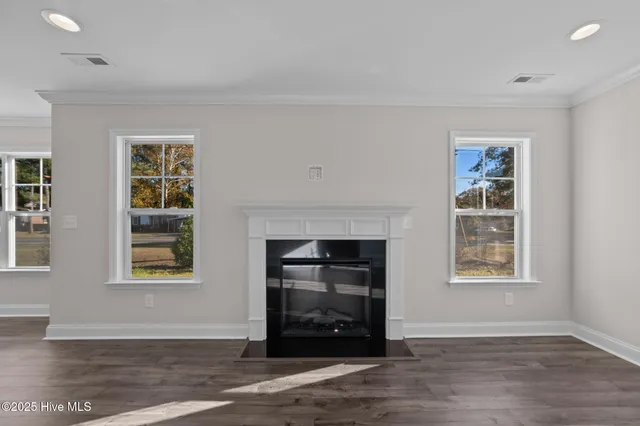 $347,700 | 709 Oleander Drive, Greenville, NC 27858