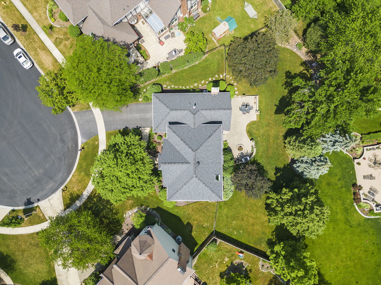 1921 Hampton Drive Wheaton, IL 60189 - Photo 43 of 54 an aerial view of a residential houses with outdoor space