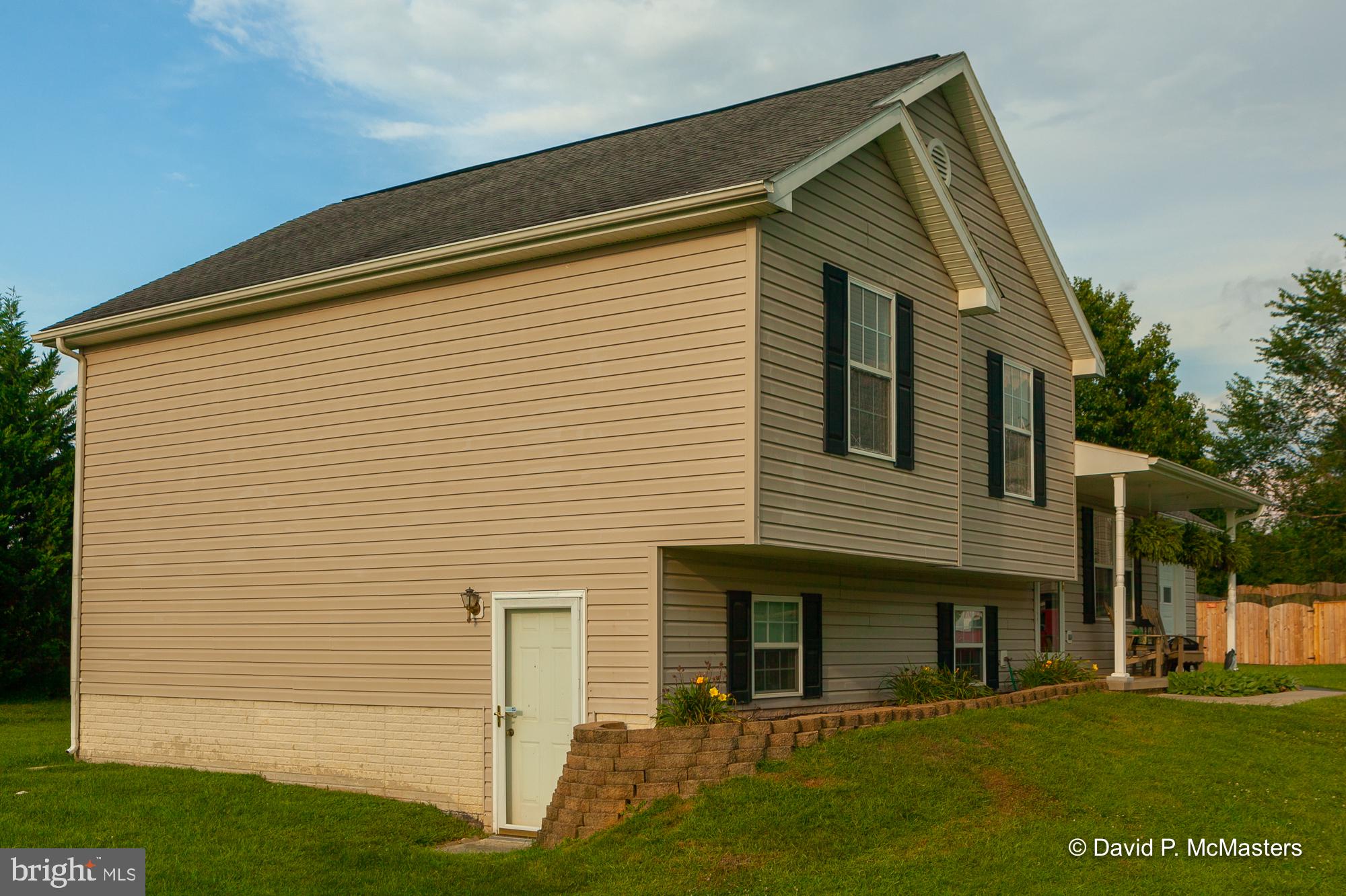 184 Jack Rabbit Lane Ranson, WV 25438 - Photo 5 of 47