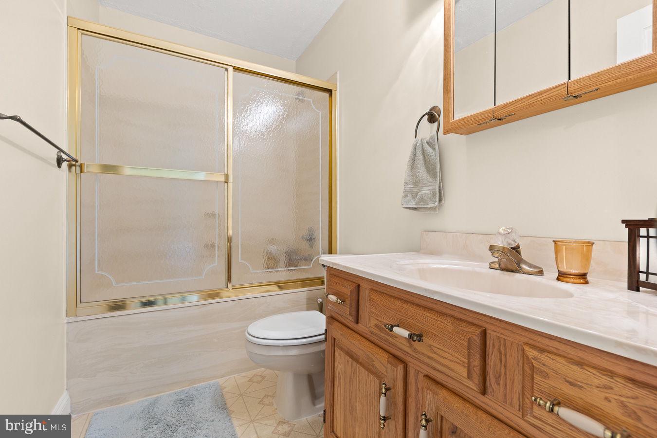 295 Huntersridge Road Winchester, VA 22602 - Photo 38 of 58 Hall bath