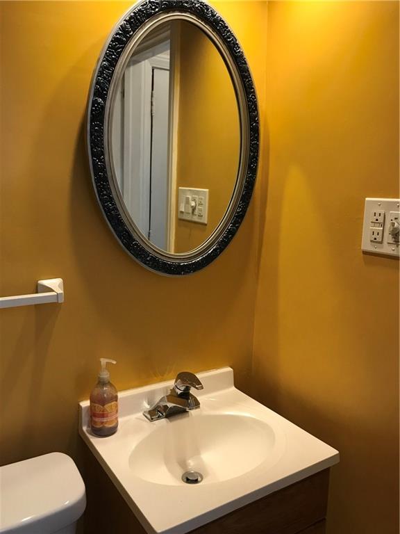 2765 Mt Royal Road Pittsburgh, PA 15217 - Photo 6 of 14 Gallery Image 6