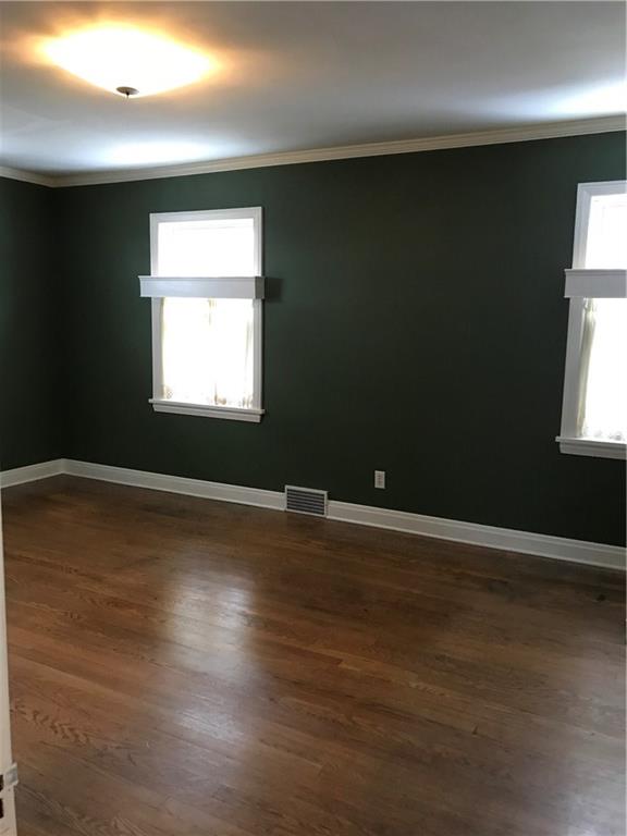 2765 Mt Royal Road Pittsburgh, PA 15217 - Photo 10 of 14 Gallery Image 10