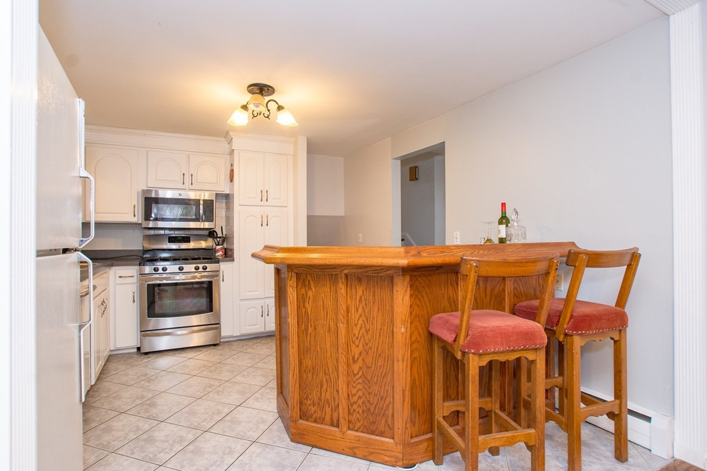 65 Flagg Road Southborough, MA 01772 - Photo 9 of 20 Gallery Image 9