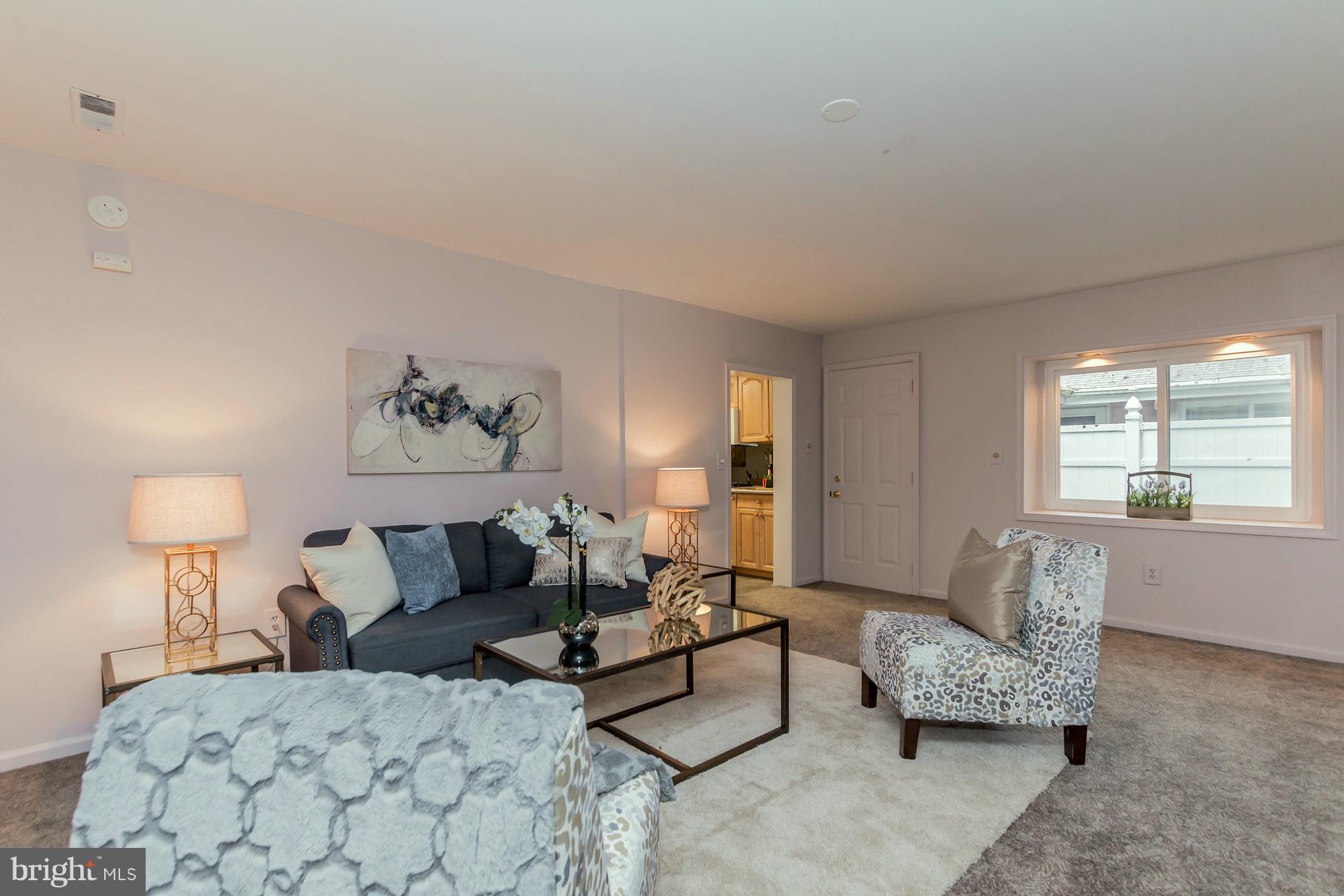 2809 Homecrest Circle Silver Spring, MD 20906 - Photo 17 of 31 Family room towards kitchen