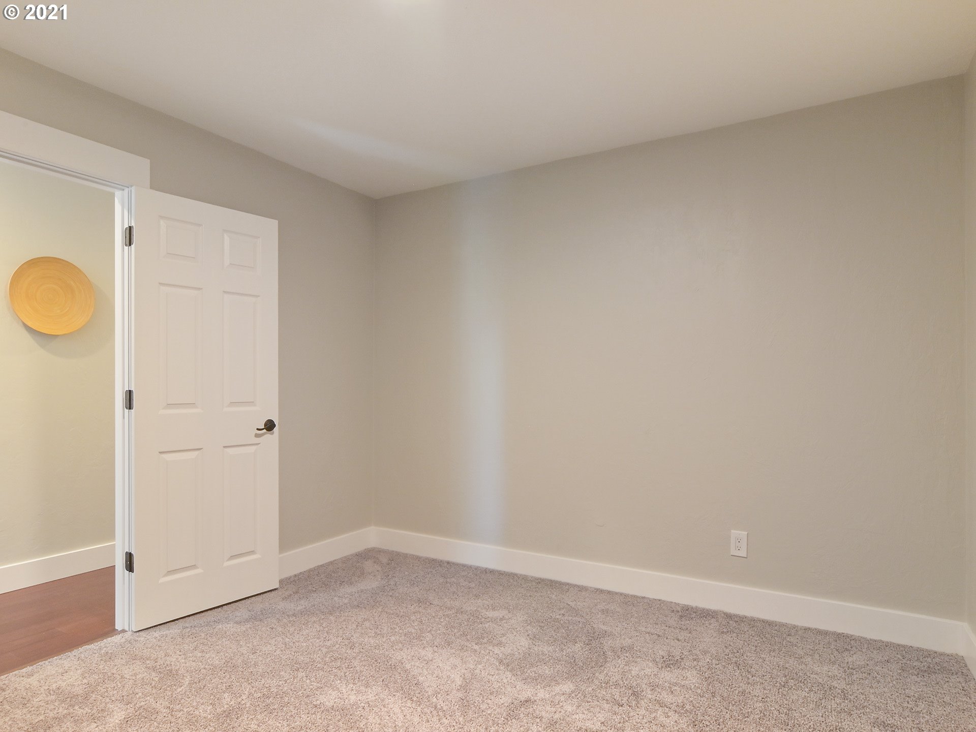 93100 River Road Junction City, OR 97448 - Photo 12 of 32 Gallery Image 12