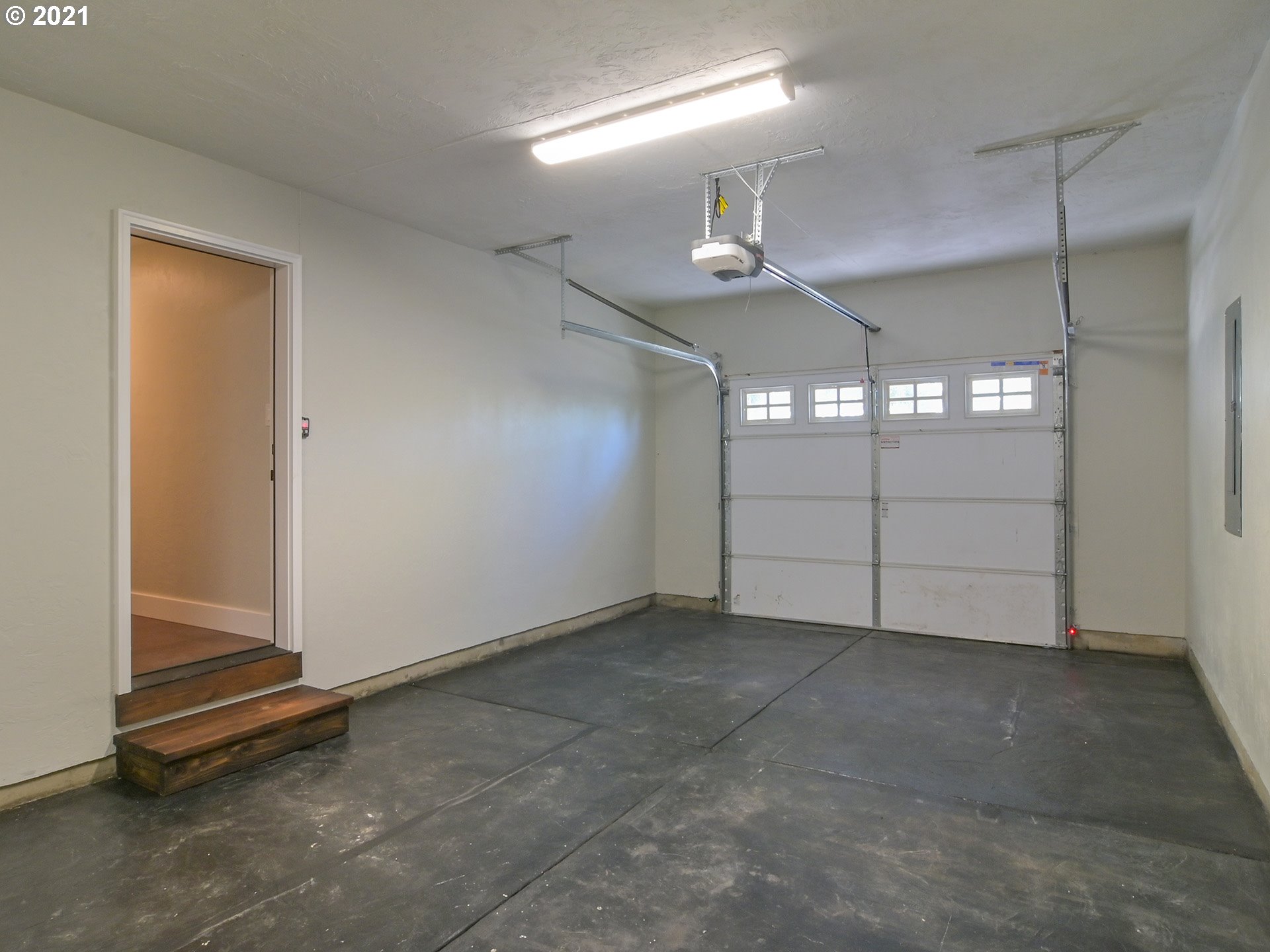 93100 River Road Junction City, OR 97448 - Photo 26 of 32 Gallery Image 26