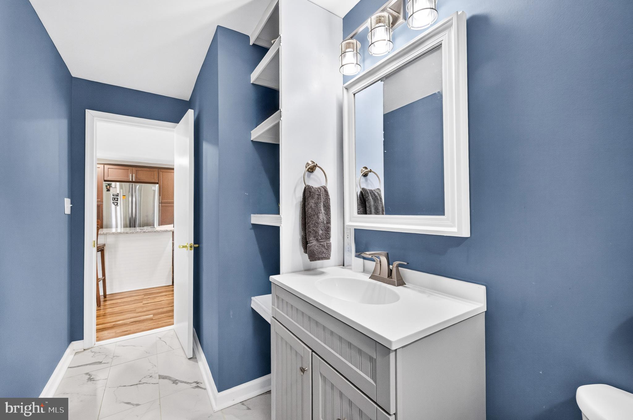 160 Magnolia Road Sterling, VA 20164 - Photo 12 of 25 Main Suite Bathroom