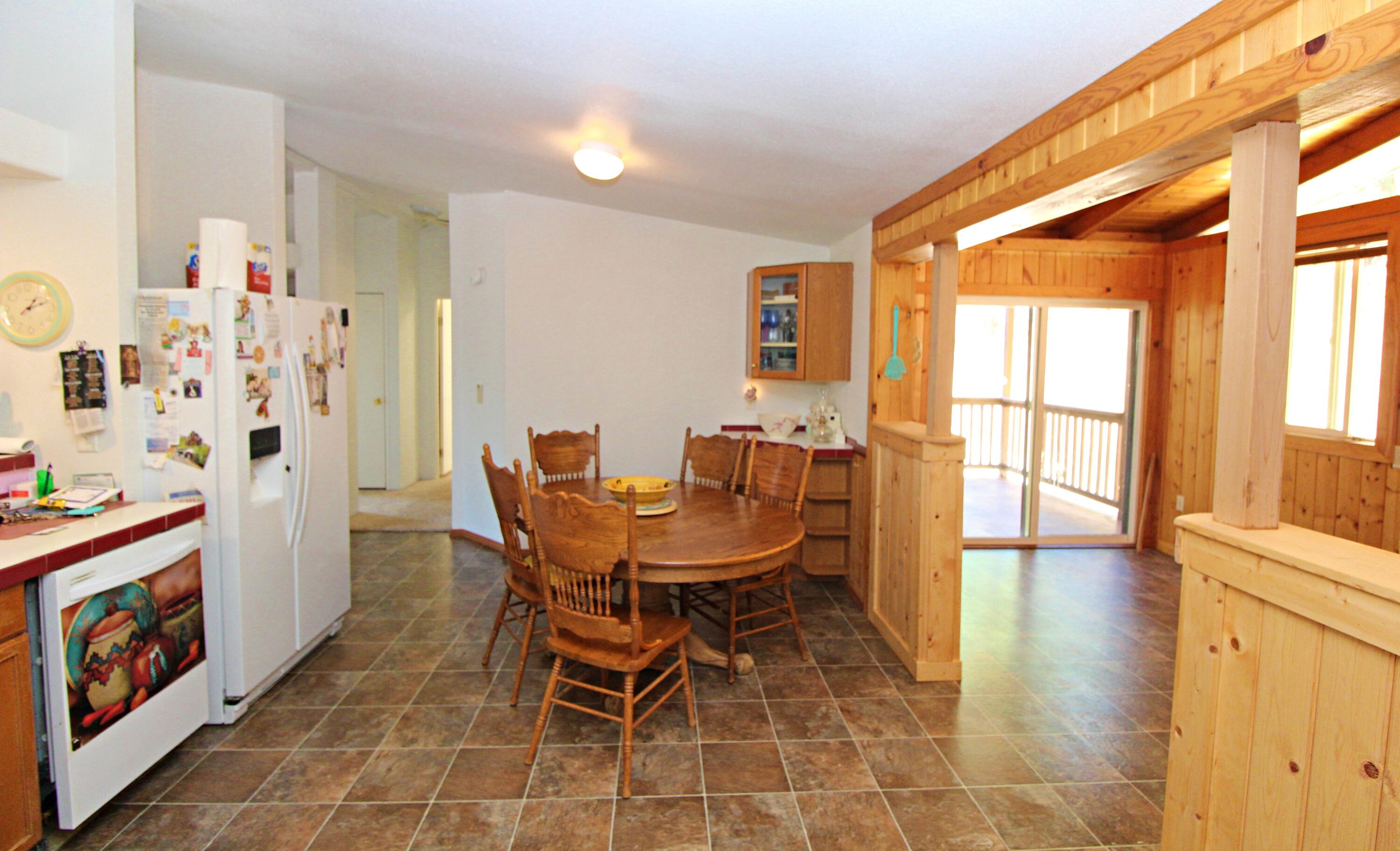 7732 North Applegate Road Grants Pass, OR 97527 - Photo 17 of 40 kitchen