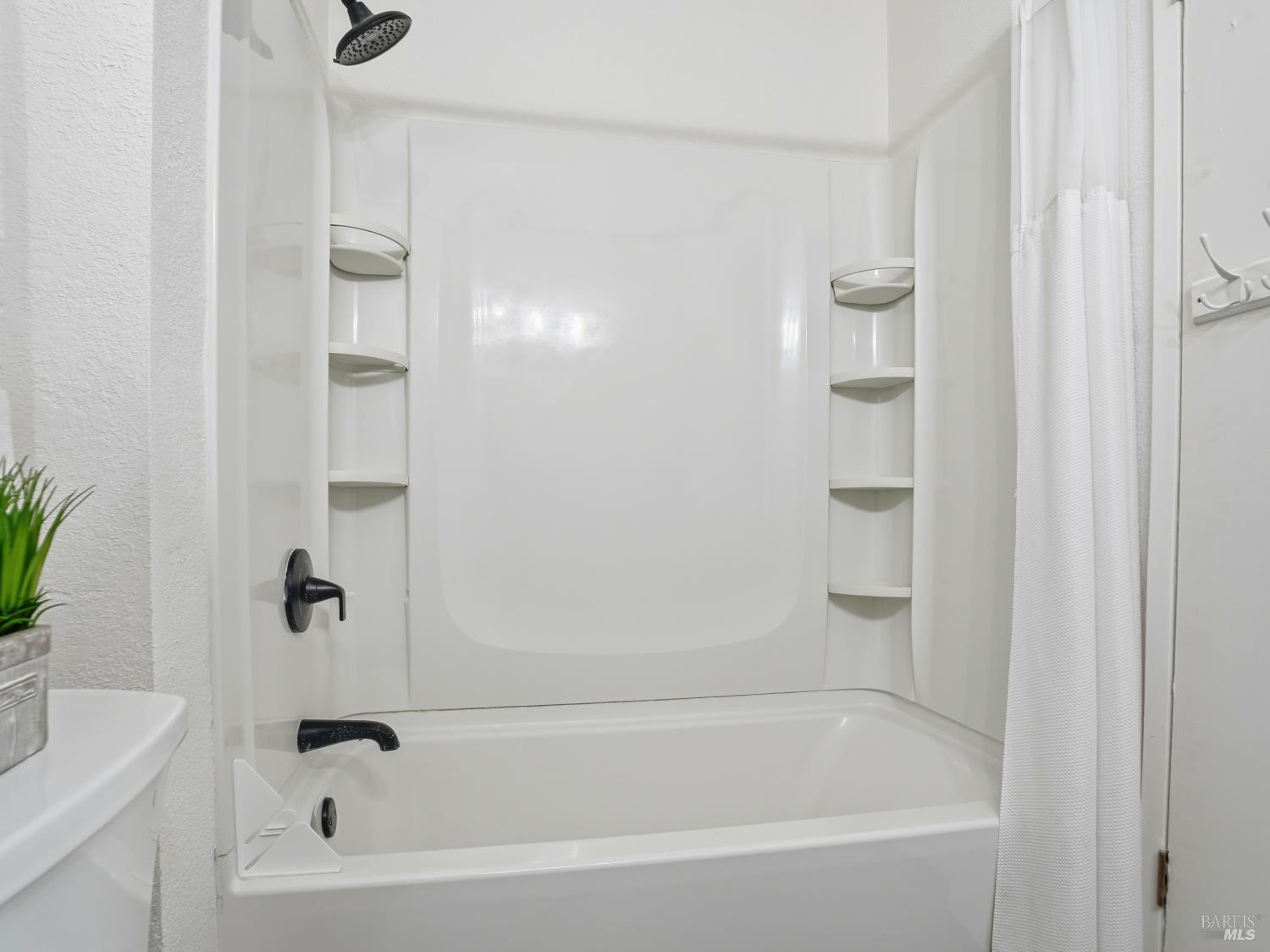 6041 Evelyn Avenue Rohnert Park, CA 94928 - Photo 12 of 36