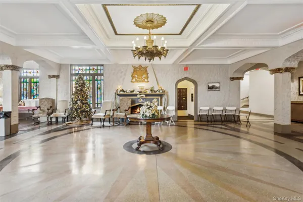 $335,000 | 12 Hempstead Avenue, Unit 3N, Rockville Centre, NY 11570