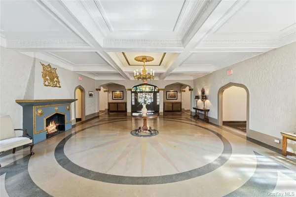 $335,000 | 12 Hempstead Avenue, Unit 3N, Rockville Centre, NY 11570