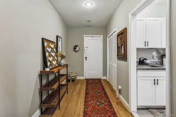 $335,000 | 12 Hempstead Avenue, Unit 3N, Rockville Centre, NY 11570