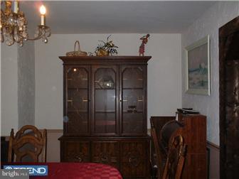 252 Ashby Road Upper Darby, PA 19082 - Photo 7 of 11