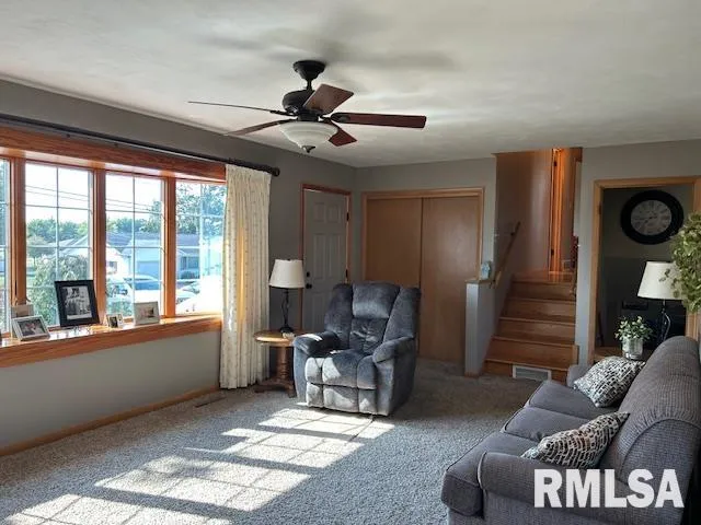 $190,000 | 1119 3rd Avenue, Fulton, IL 61252