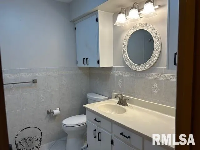 $190,000 | 1119 3rd Avenue, Fulton, IL 61252