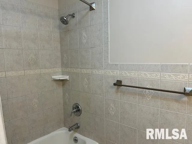 $190,000 | 1119 3rd Avenue, Fulton, IL 61252