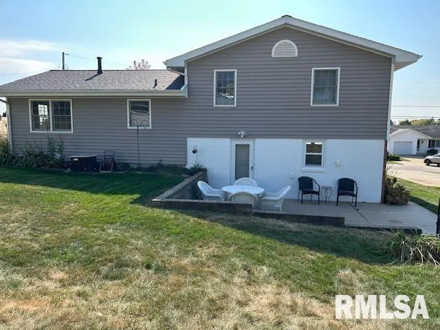 $190,000 | 1119 3rd Avenue, Fulton, IL 61252