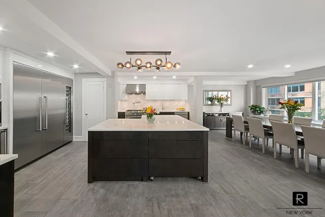 $2,950,000 | 240 East 55th Street, Unit 7BG | Midtown East