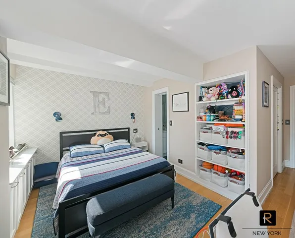 $2,950,000 | 240 East 55th Street, Unit 7BG | Midtown East