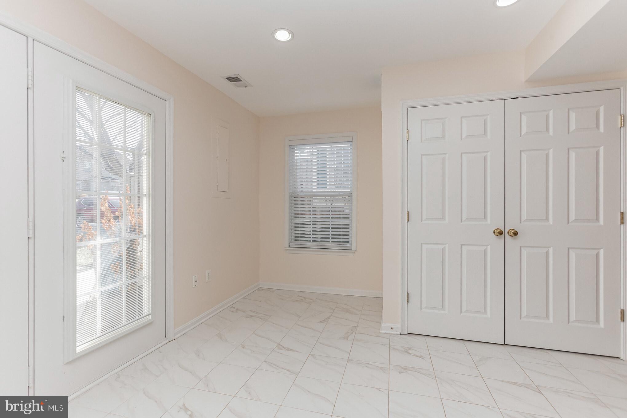 20449 River Ripple Square Sterling, VA 20165 - Photo 11 of 28