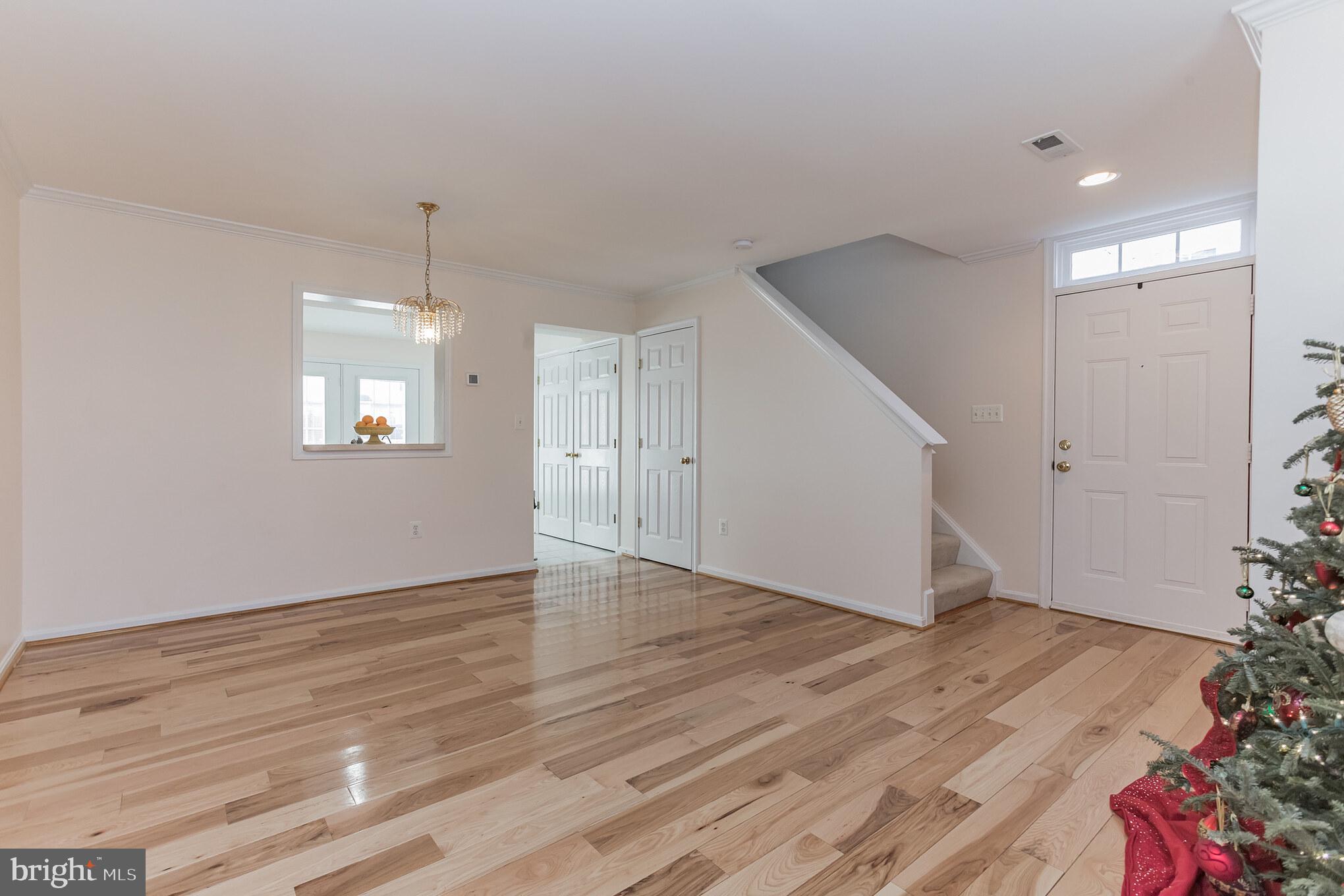 20449 River Ripple Square Sterling, VA 20165 - Photo 4 of 28